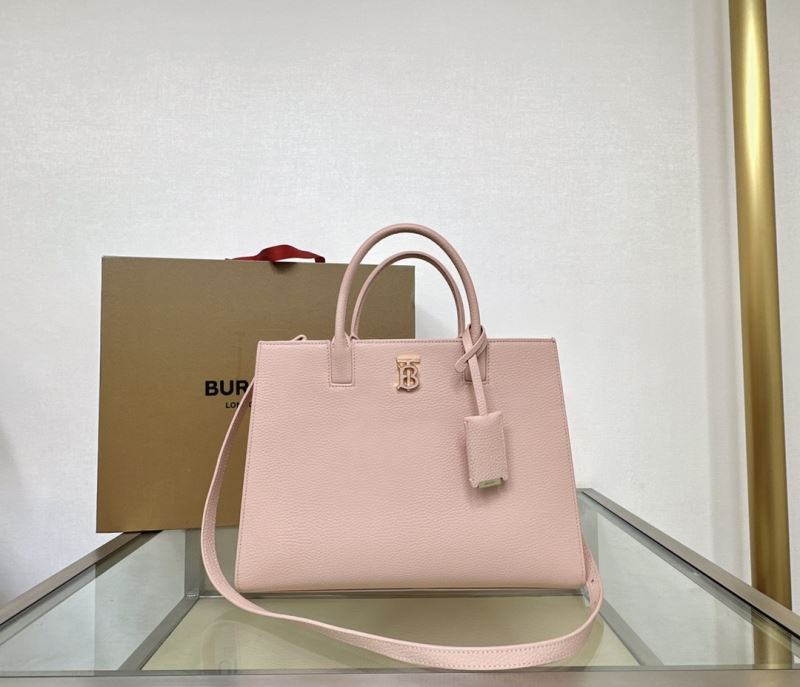 B**rry shopping bags